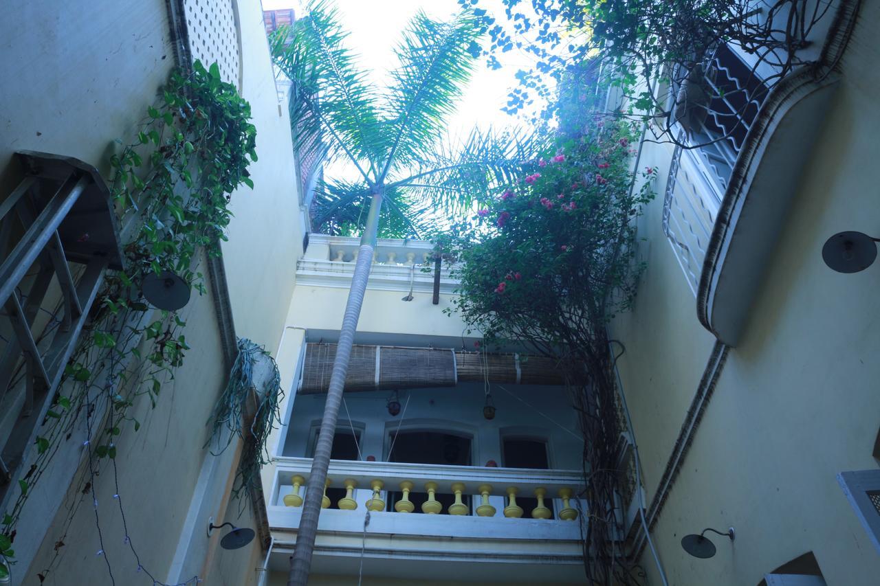 Maison Bombaly Pondicherry Bagian luar foto